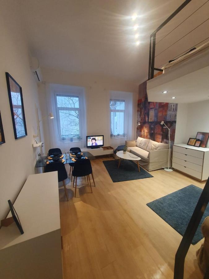 Petofi Apartment With Air Condition Budapest Eksteriør bilde